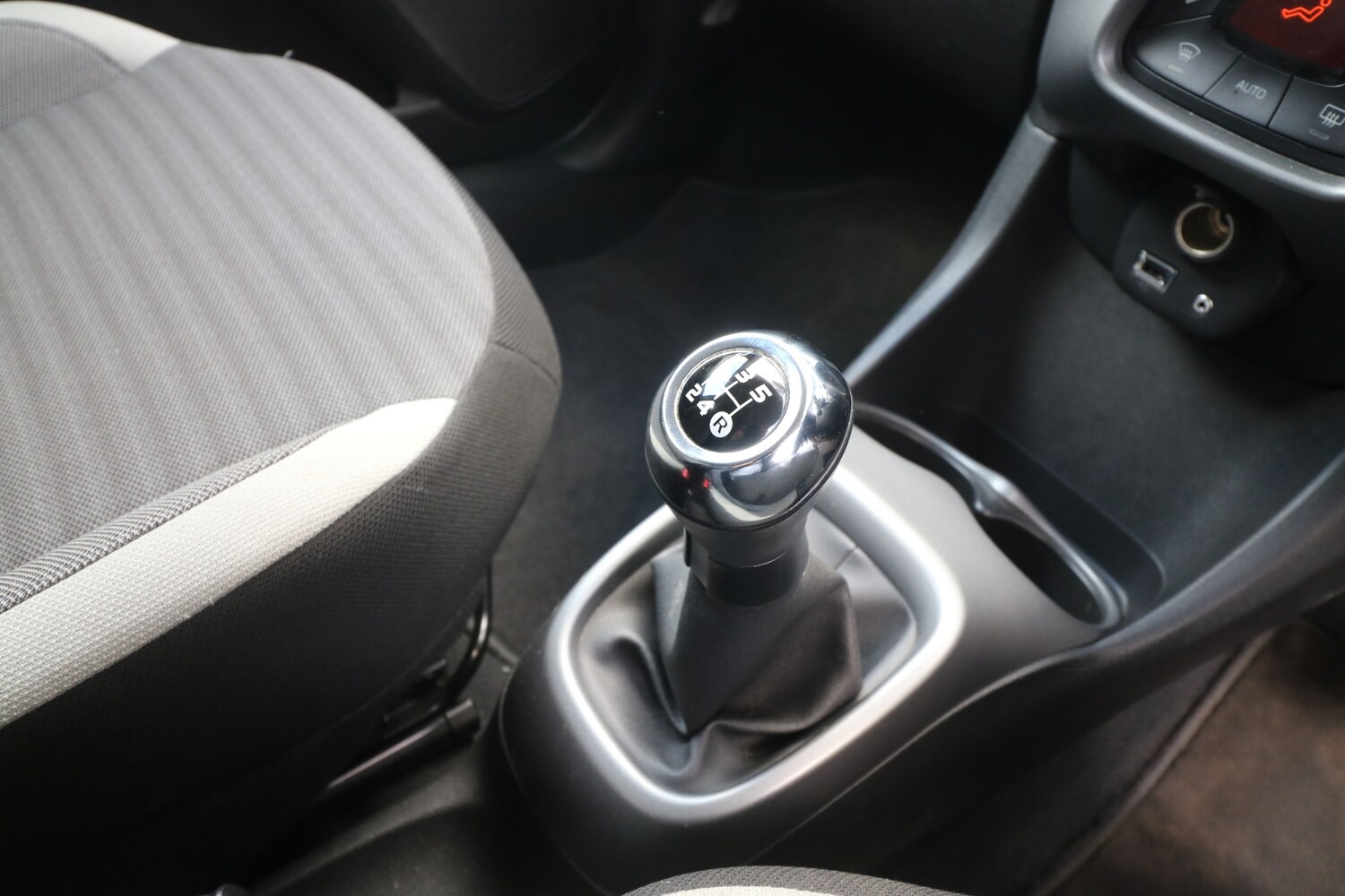 Used Toyota AYGO 2019 for sale - 78209807: Photo 9