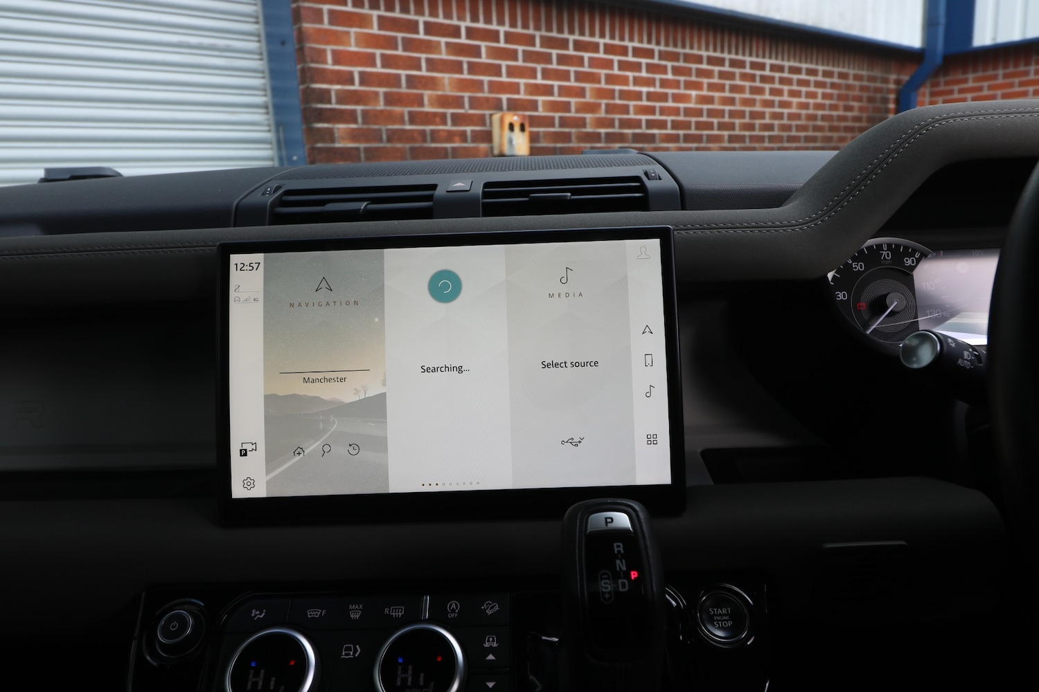 Used Land Rover Defender 2023 for sale - 77889974: Photo 20