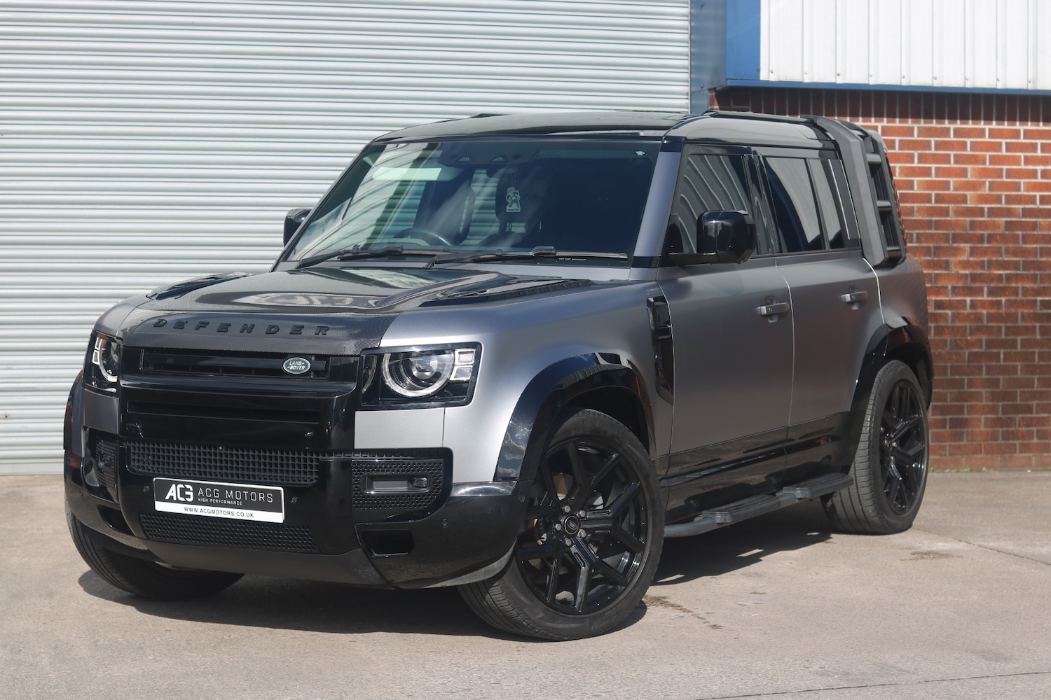 Used Land Rover Defender 2023 for sale - 77889974: Photo 6