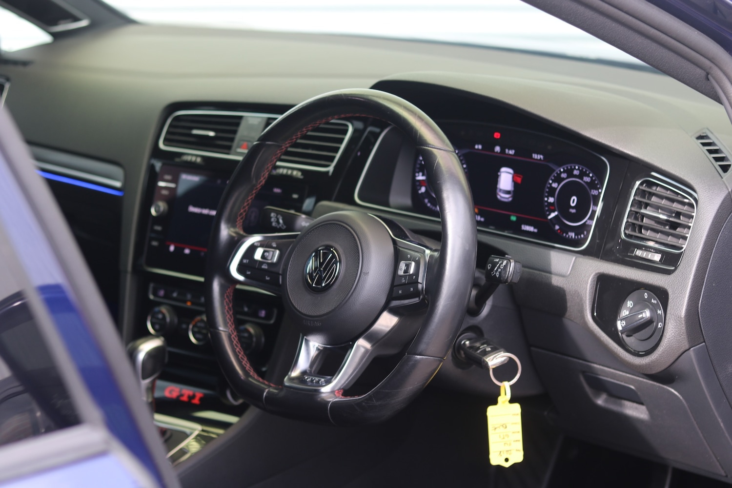 Used Volkswagen Golf 2018 for sale - 77760683: Photo 11