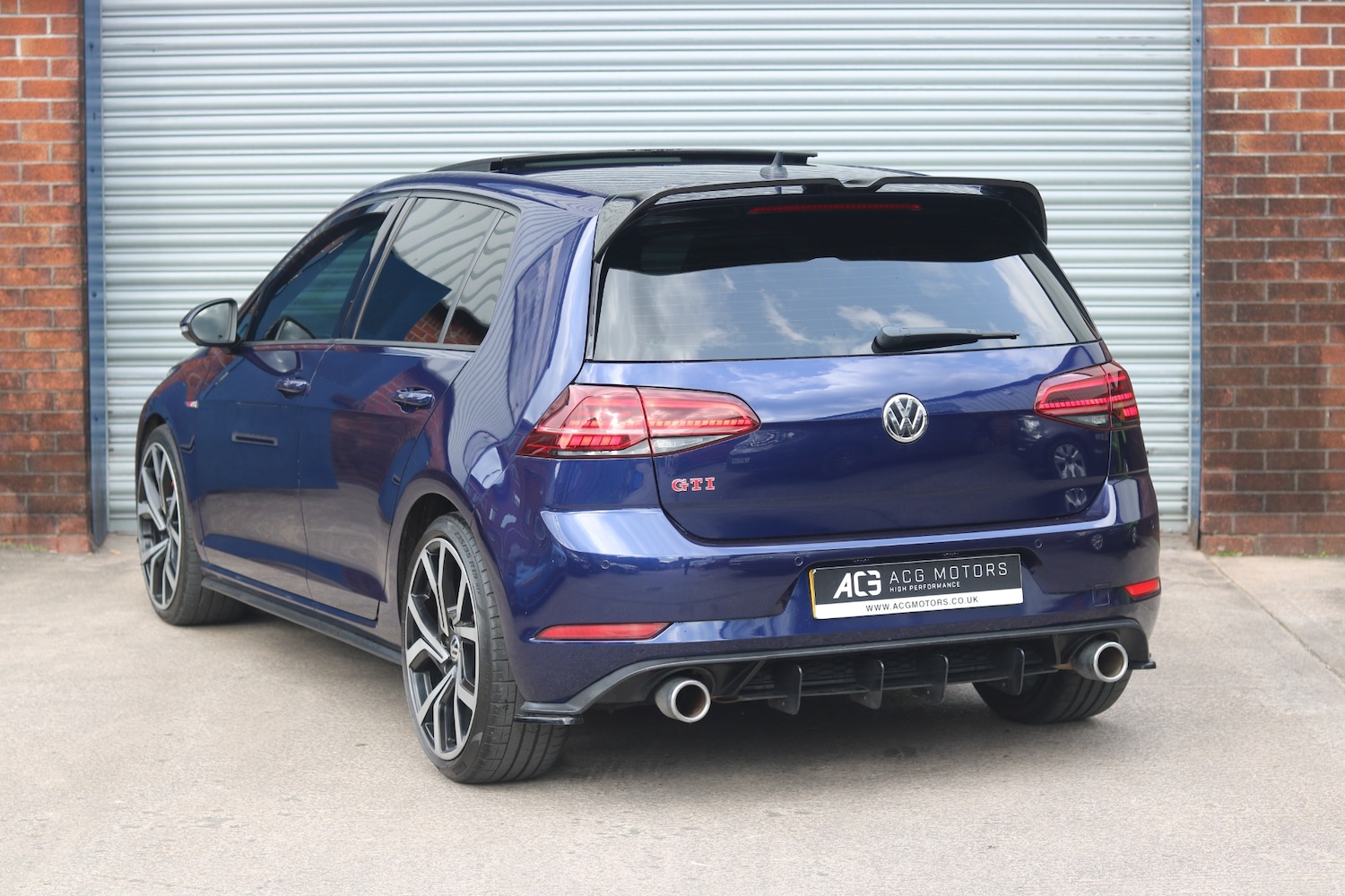 Used Volkswagen Golf 2018 for sale - 77760683: Photo 2