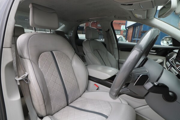 Used Audi A8 2017 for sale - 75098551: Photo 8