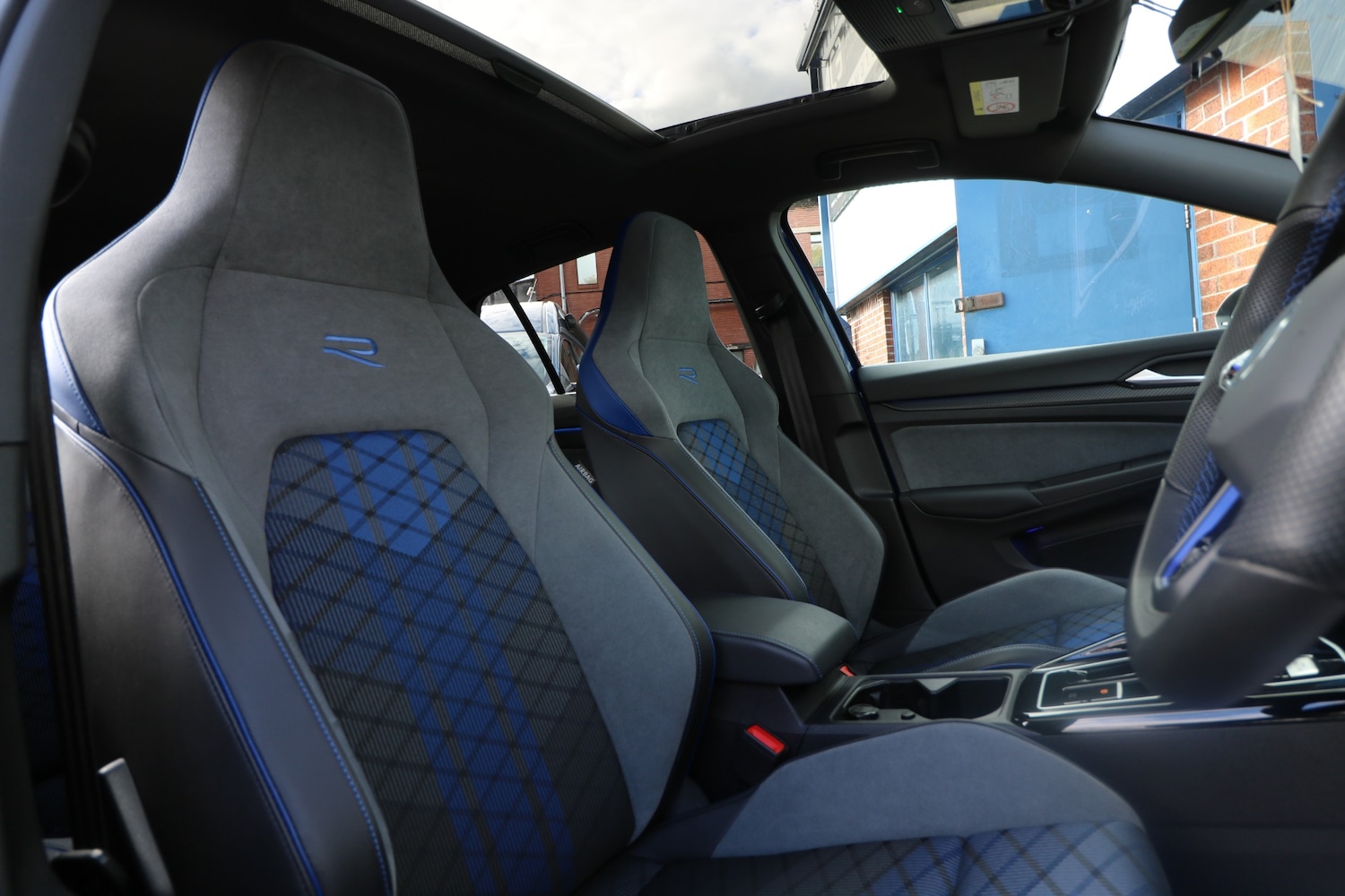 Used Volkswagen Golf 2023 for sale - 77556081: Photo 9