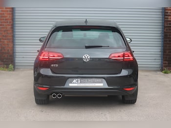 Used Volkswagen Golf 2017 for sale - 78951624: Photo