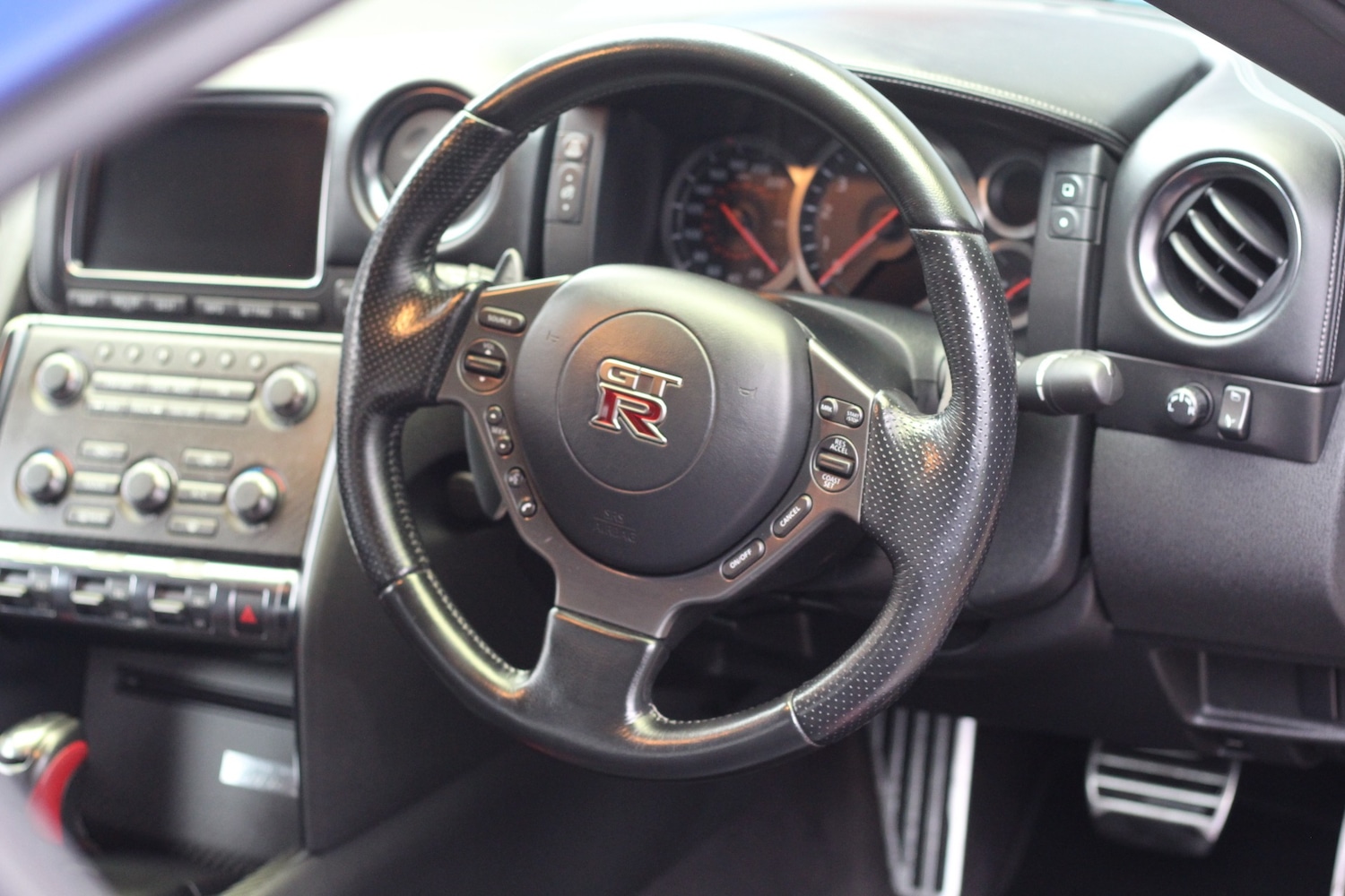 Used Nissan GT-R 2011 for sale - 76637524: Photo 12