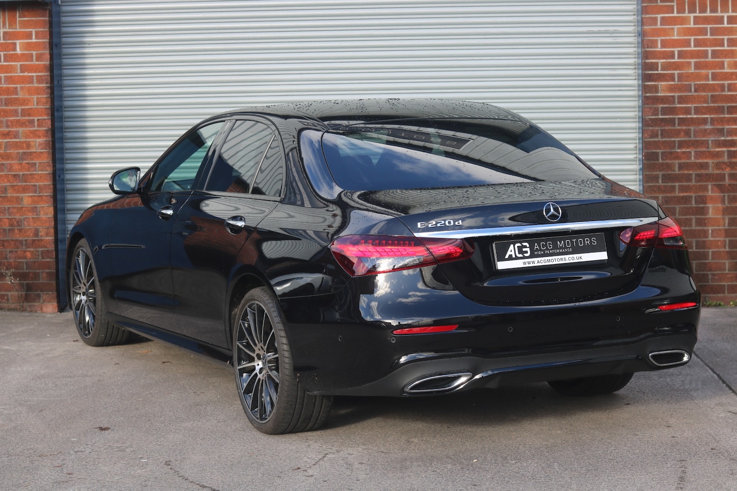 Used Mercedes-Benz E Class 2023 for sale - 76025860: Photo 2