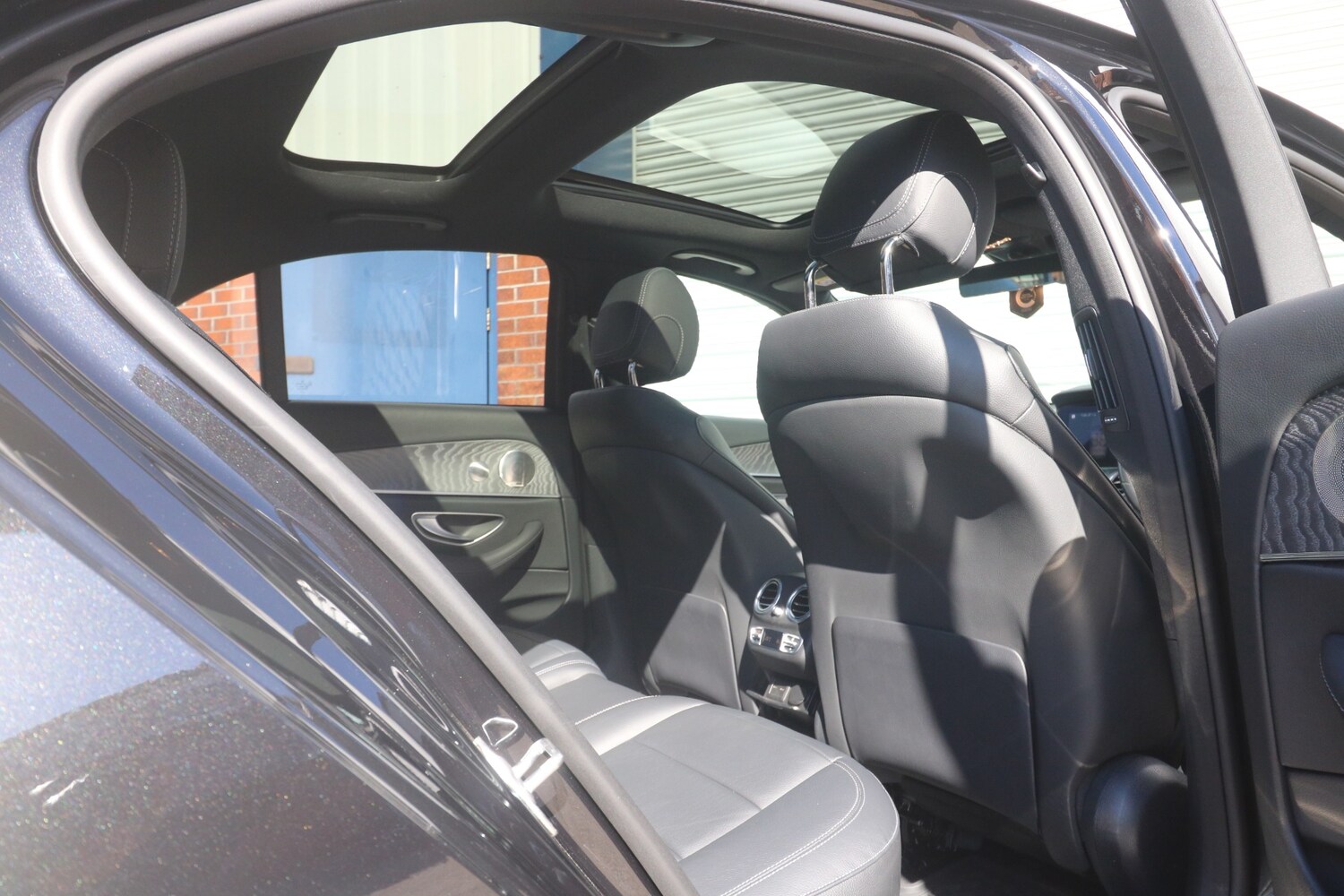 Used Mercedes-Benz E Class 2023 for sale - 76025860: Photo 25