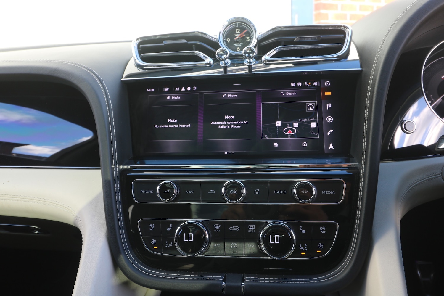 Used Bentley Bentayga 2021 for sale - 76421957: Photo 18