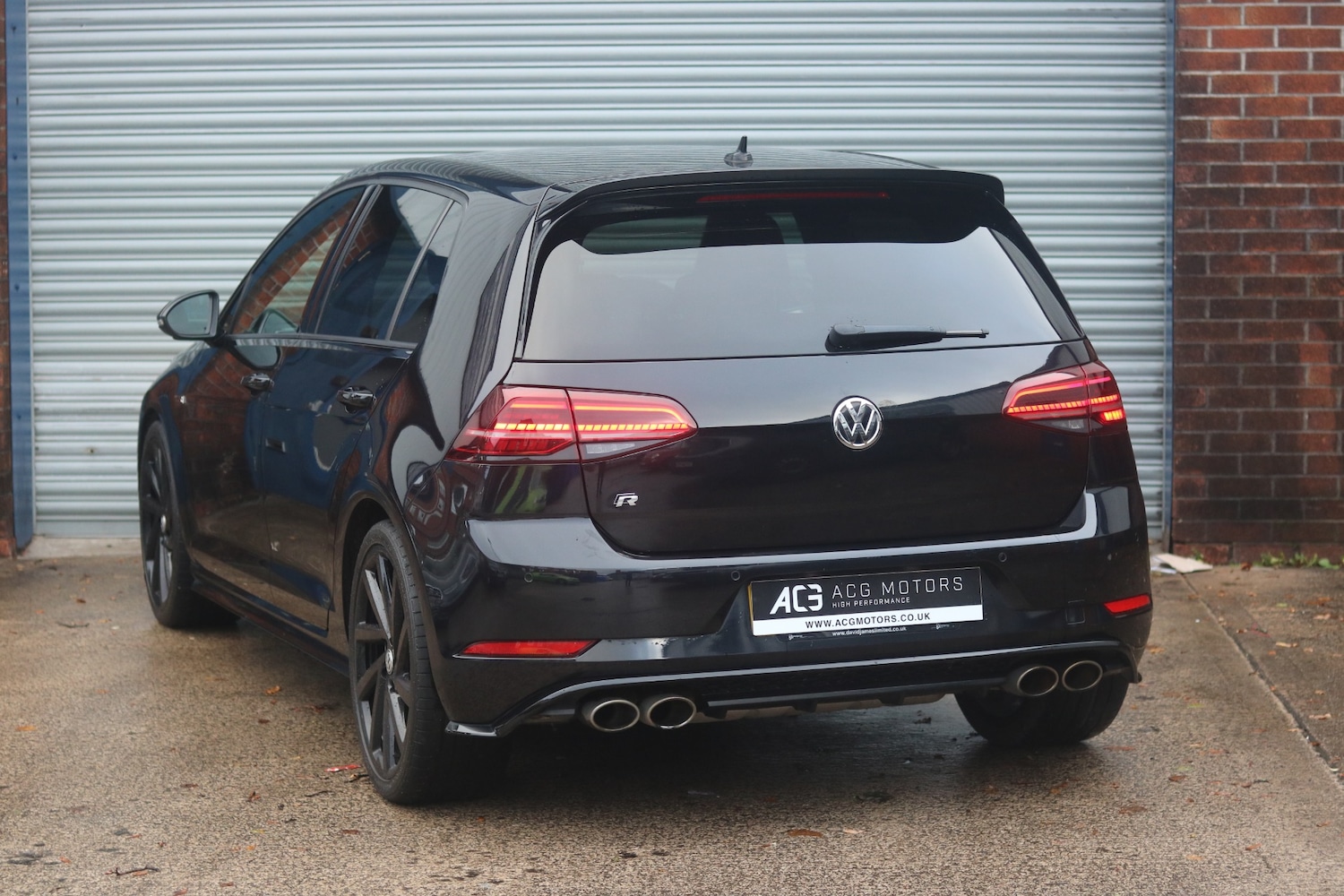 Used Volkswagen Golf 2019 for sale - 76588887: Photo 2