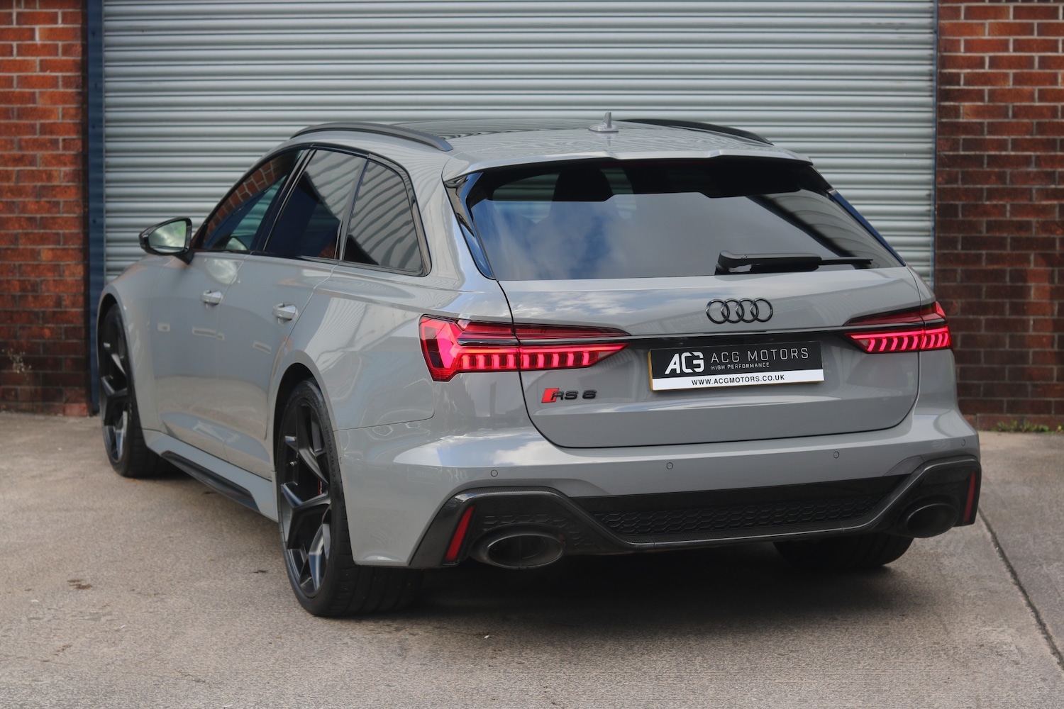 Used Audi RS6 2023 for sale - 76557728: Photo 2