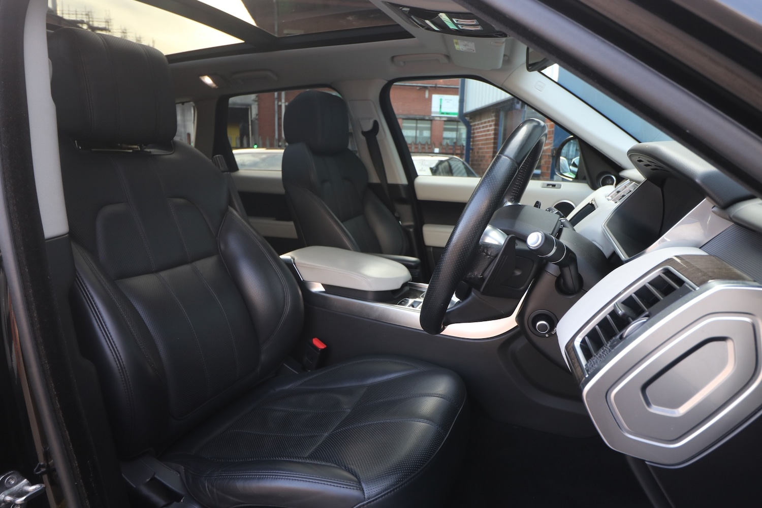 Used Land Rover Range Rover Sport 2015 for sale - 78154709: Photo 7