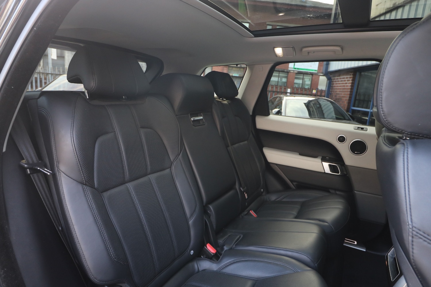 Used Land Rover Range Rover Sport 2015 for sale - 78154709: Photo 8