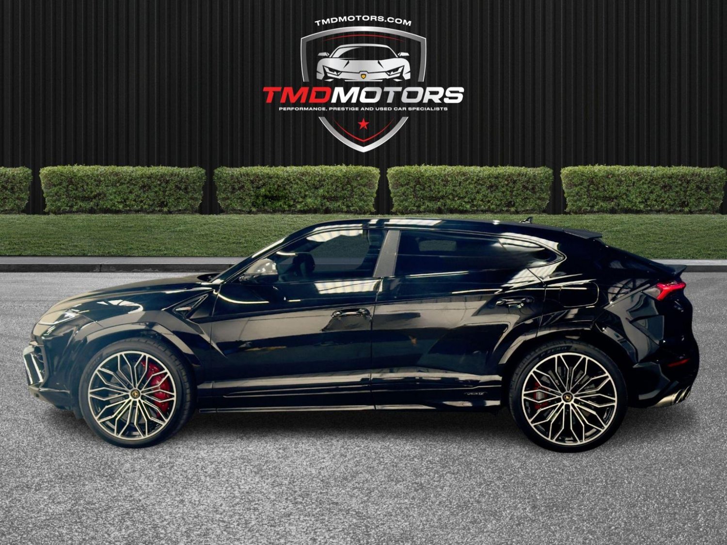 Used Lamborghini Urus 2026 for sale - 77750060: Photo 4