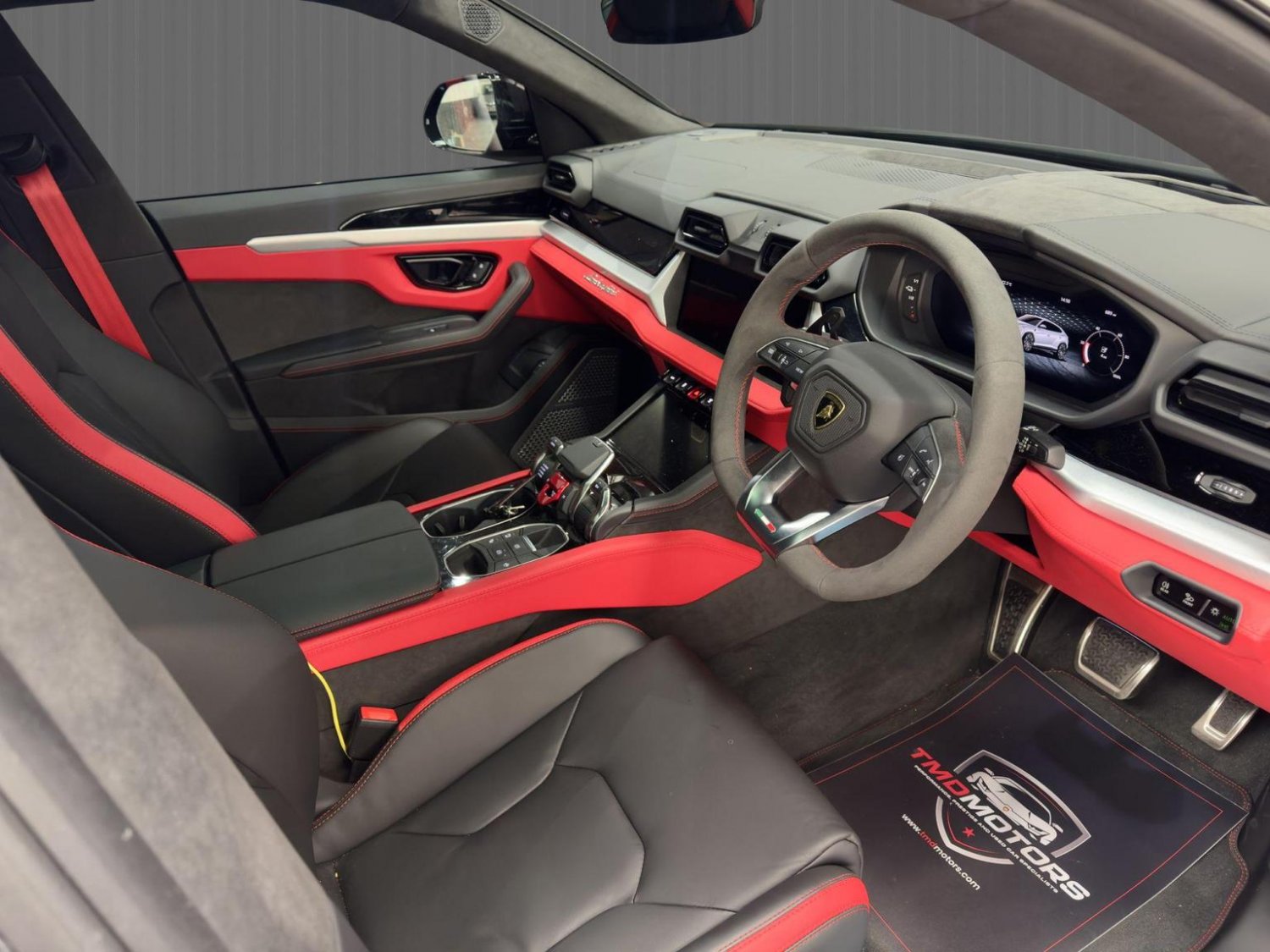 Used Lamborghini Urus 2026 for sale - 77750060: Photo 8