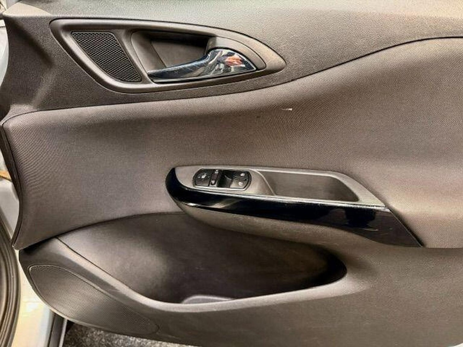 Used Vauxhall Corsa 2015 for sale - 77749890: Photo 16