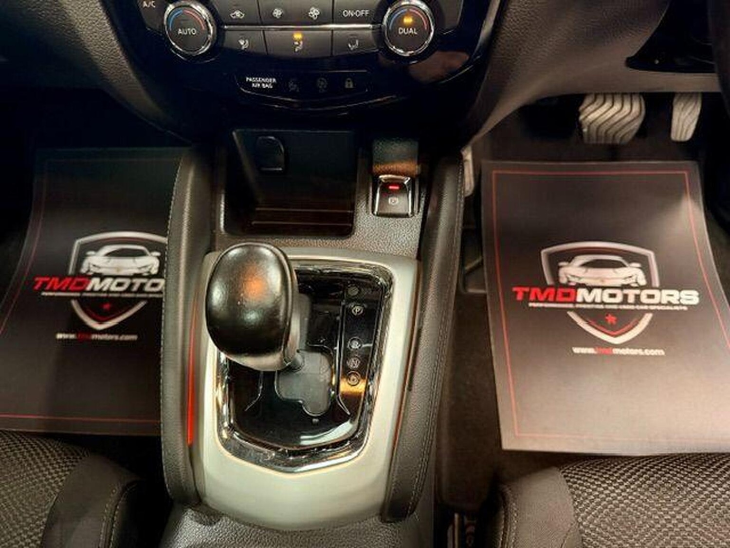 Used Nissan Qashqai 2017 for sale - 77749860: Photo 10