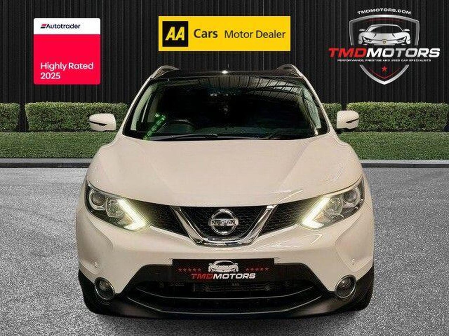 Used Nissan Qashqai 2017 for sale - 77749860: Photo 2