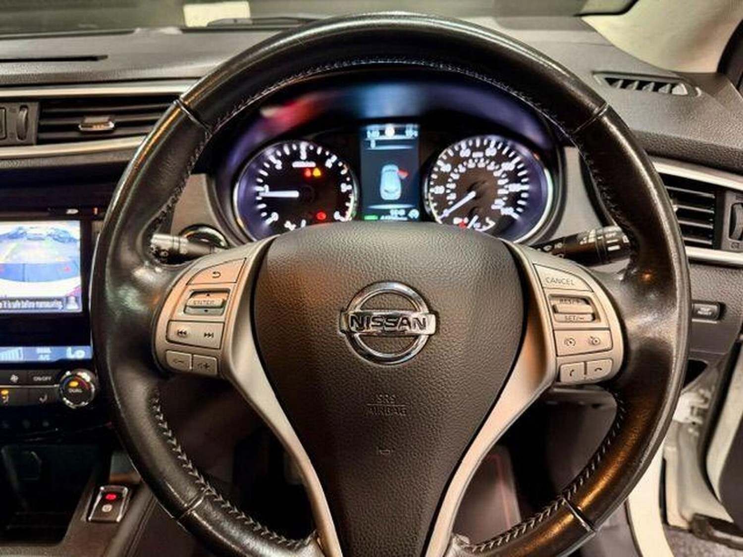 Used Nissan Qashqai 2017 for sale - 77749860: Photo 9