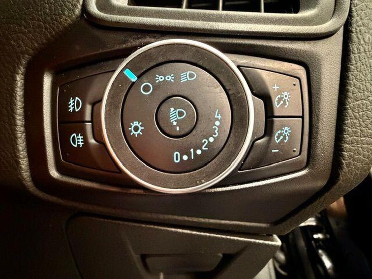 Used Ford Focus 2017 for sale - 77749773: Photo 12