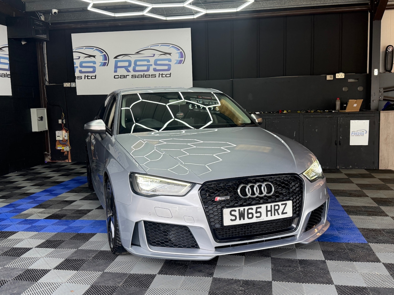 Used Audi RS3 2015 for sale - 78145696: Photo 9