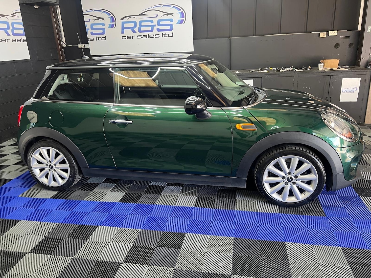 Used MINI Hatch 2017 for sale - 76847243: Photo 4