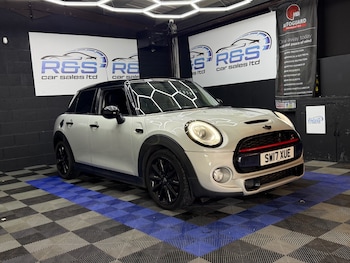Used MINI Hatch 2017 for sale - 79136911: Photo