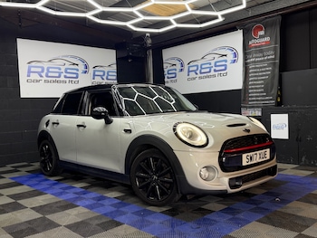 Used MINI Hatch 2017 for sale - 79136911: Photo