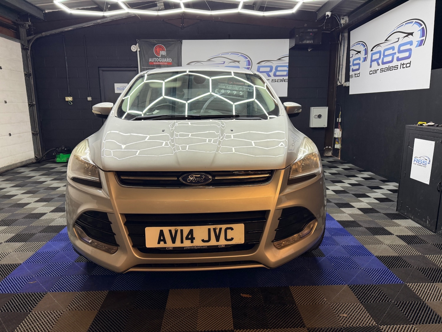 Used Ford Kuga 2014 for sale - 77274159: Photo 3