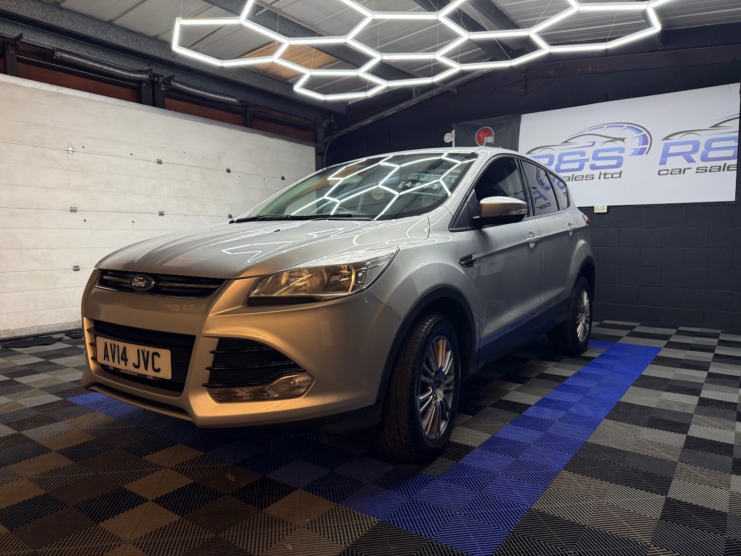 Used Ford Kuga 2014 for sale - 77274159: Photo 4