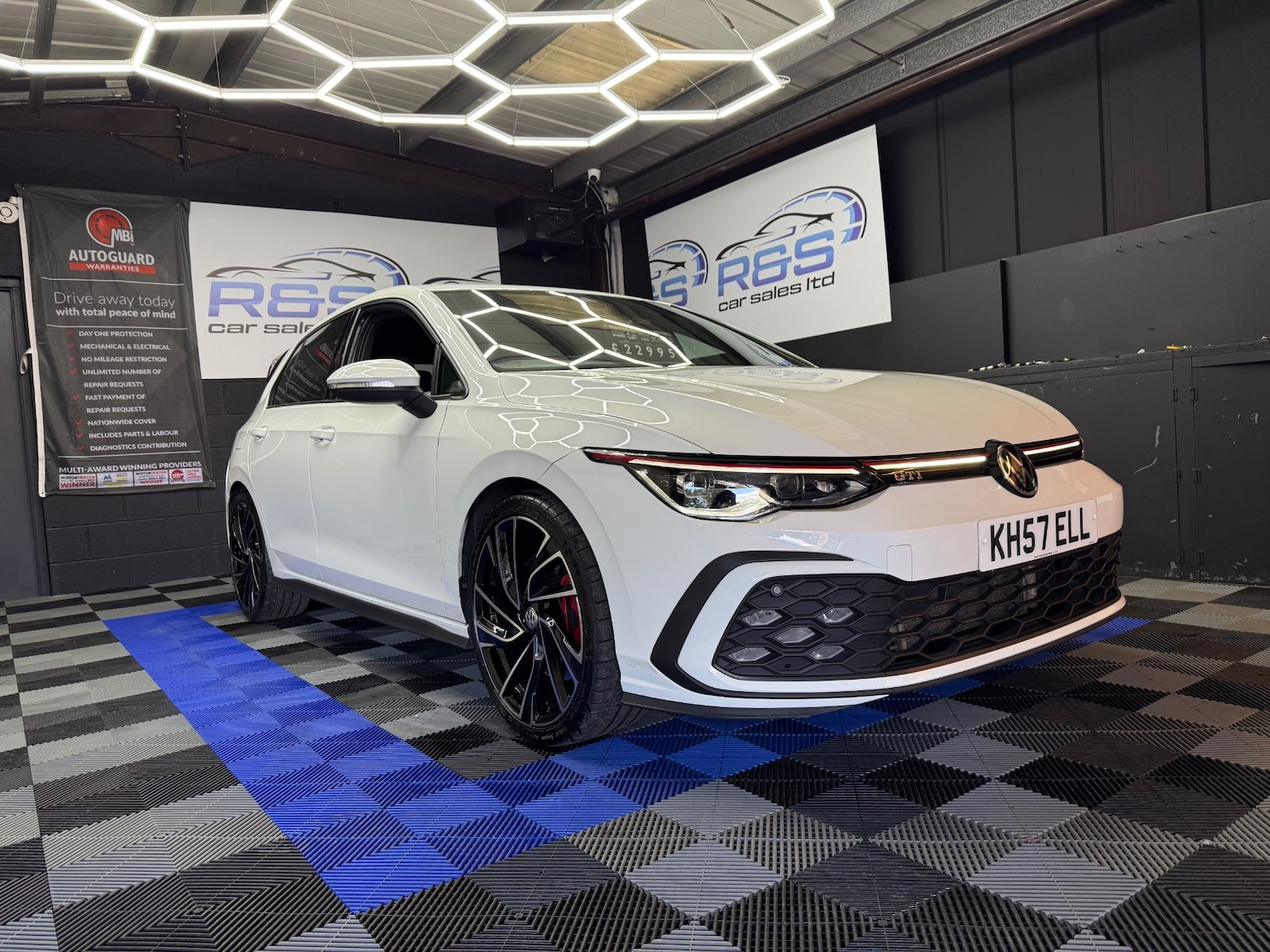 Used Volkswagen Golf 2020 for sale - 76583385: Photo 4