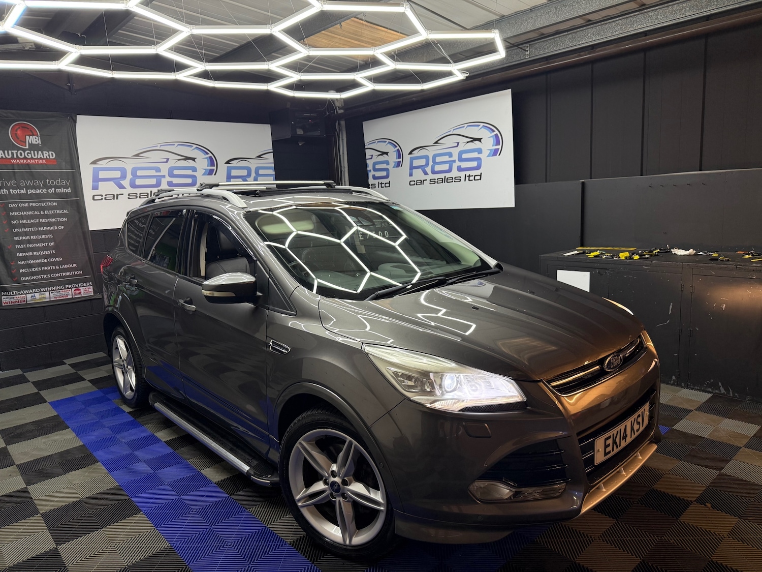 Used Ford Kuga 2014 for sale - 77248591: Photo 2