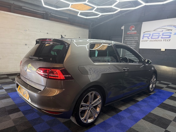Used Volkswagen Golf 2017 for sale - 76057069: Photo 10