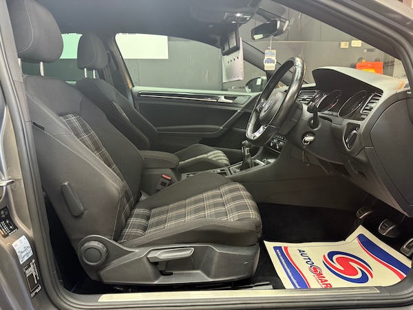 Used Volkswagen Golf 2017 for sale - 76057069: Photo 13