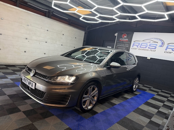 Used Volkswagen Golf 2017 for sale - 76057069: Photo 6