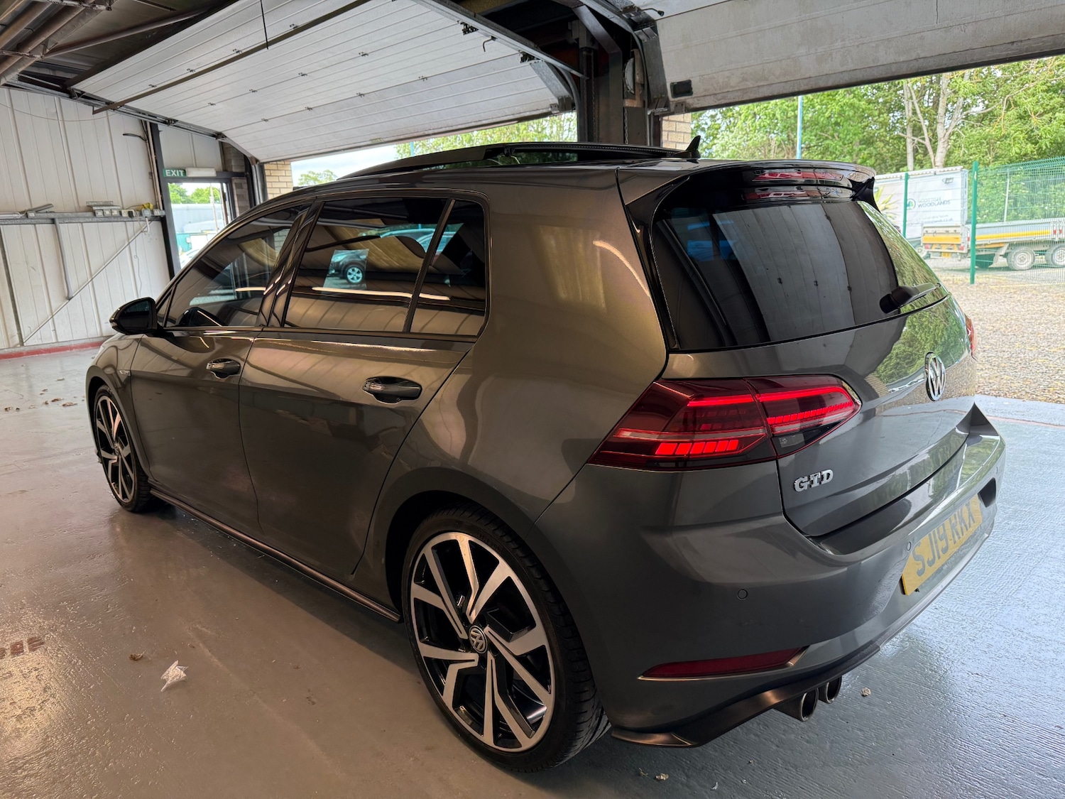 Used Volkswagen Golf 2019 for sale - 76848911: Photo 6