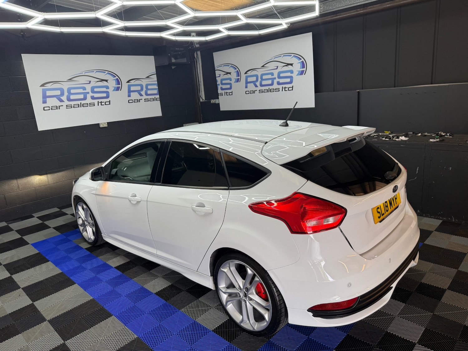 Used Ford Focus 2018 for sale - 76831870: Photo 13