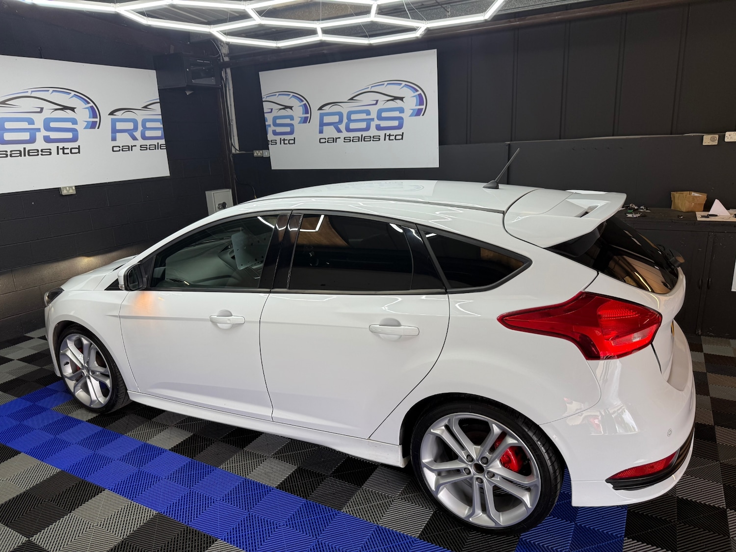 Used Ford Focus 2018 for sale - 76831870: Photo 14