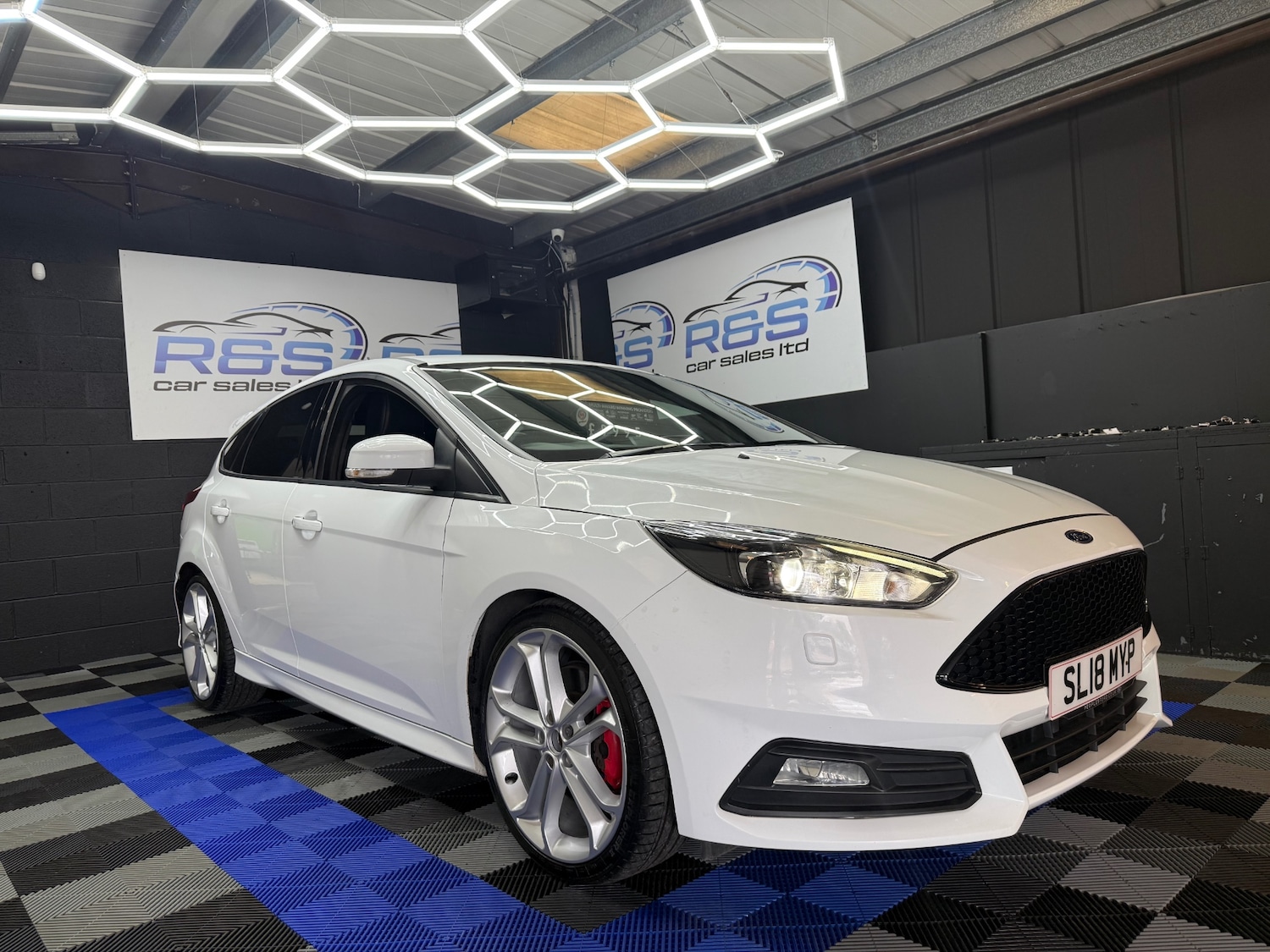 Used Ford Focus 2018 for sale - 76831870: Photo 5