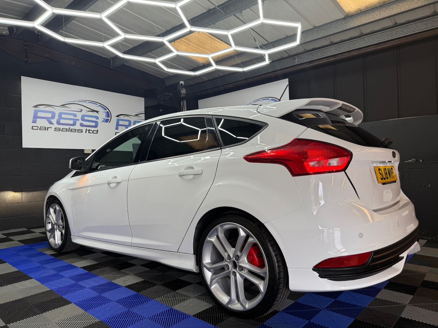 Used Ford Focus 2018 for sale - 76831870: Photo 6