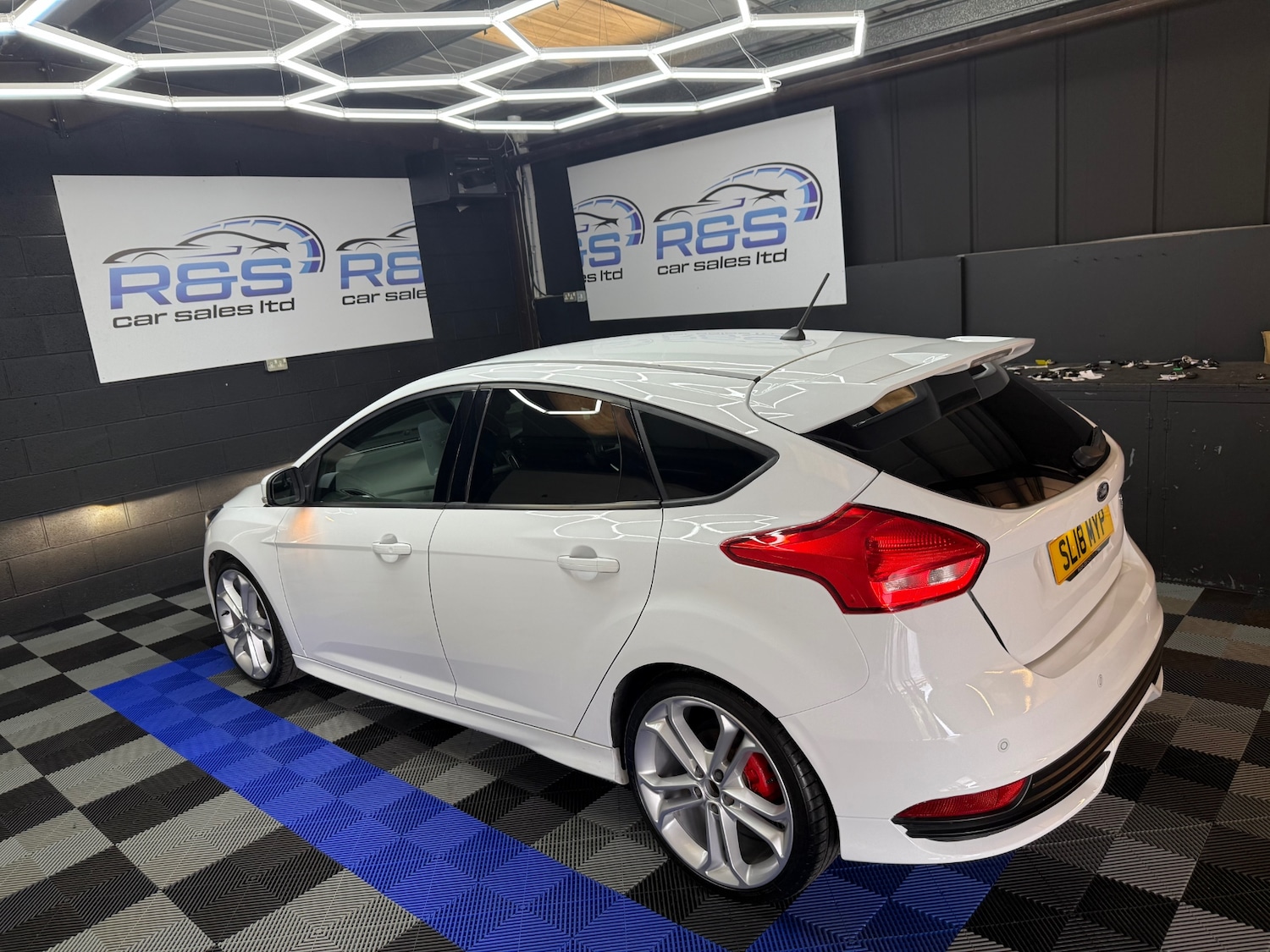 Used Ford Focus 2018 for sale - 76831870: Photo 7