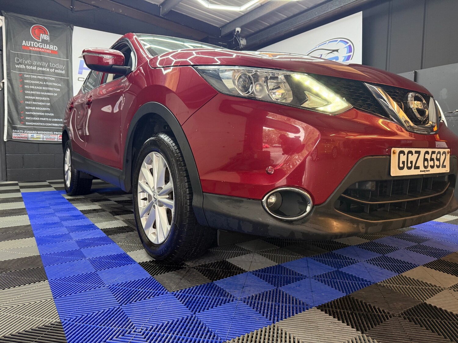 Used Nissan Qashqai 2017 for sale - 76096947: Photo 8