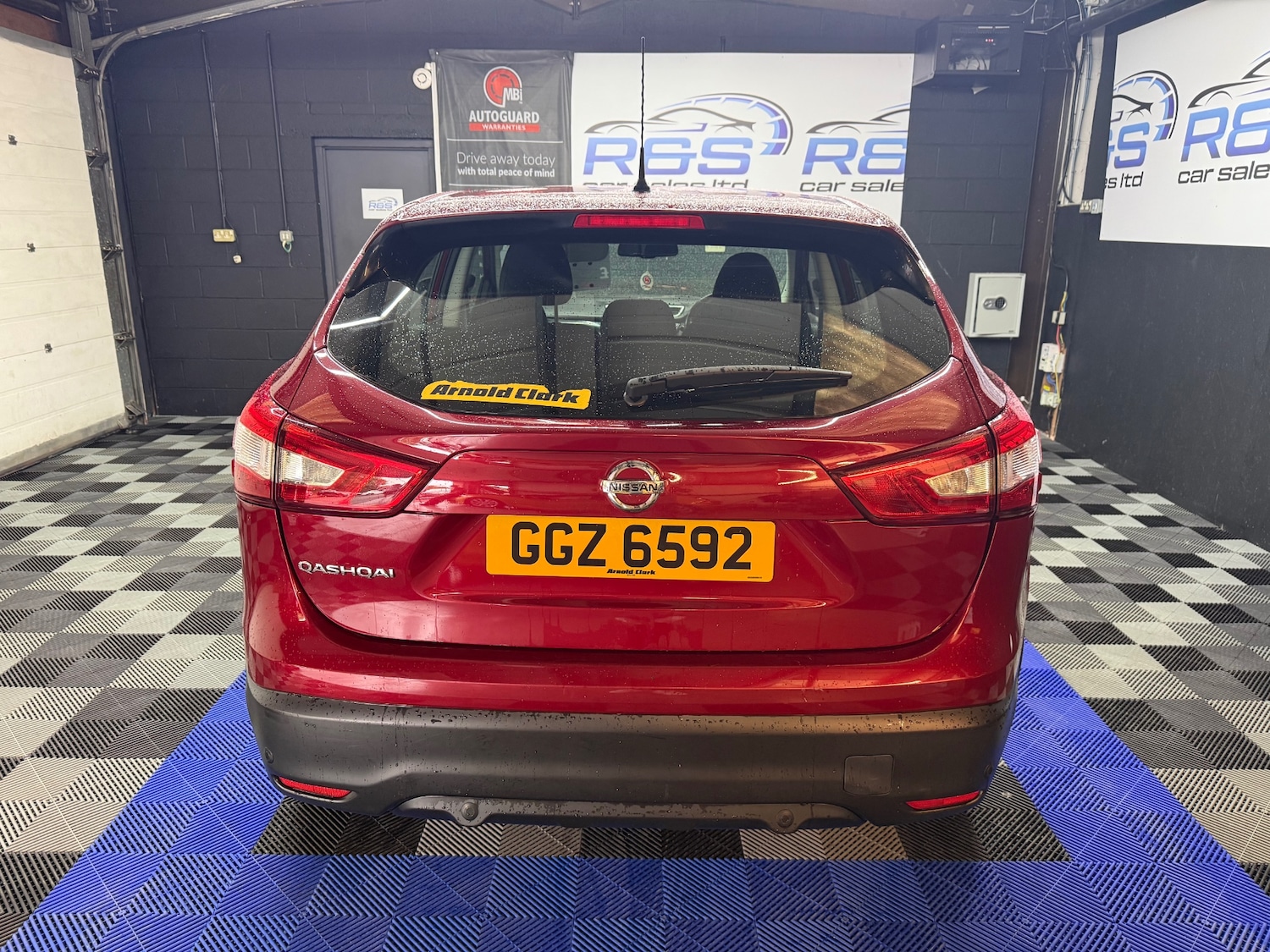 Used Nissan Qashqai 2017 for sale - 76096947: Photo 9