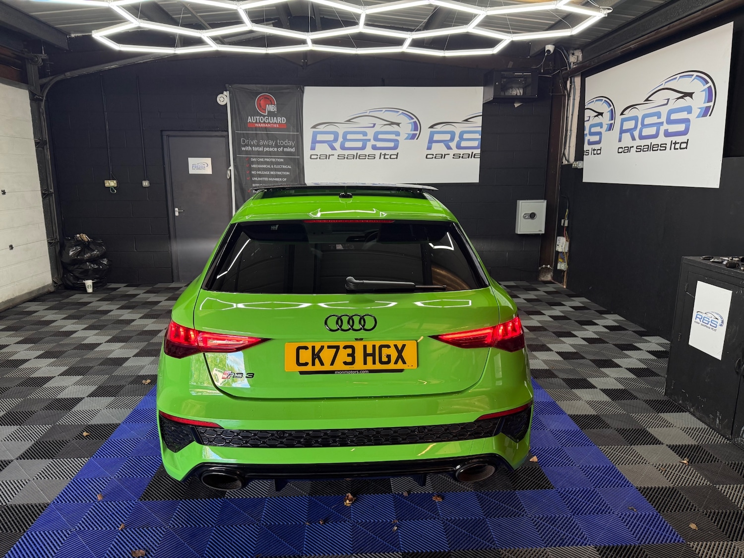 Used Audi RS3 2023 for sale - 76374513: Photo 11