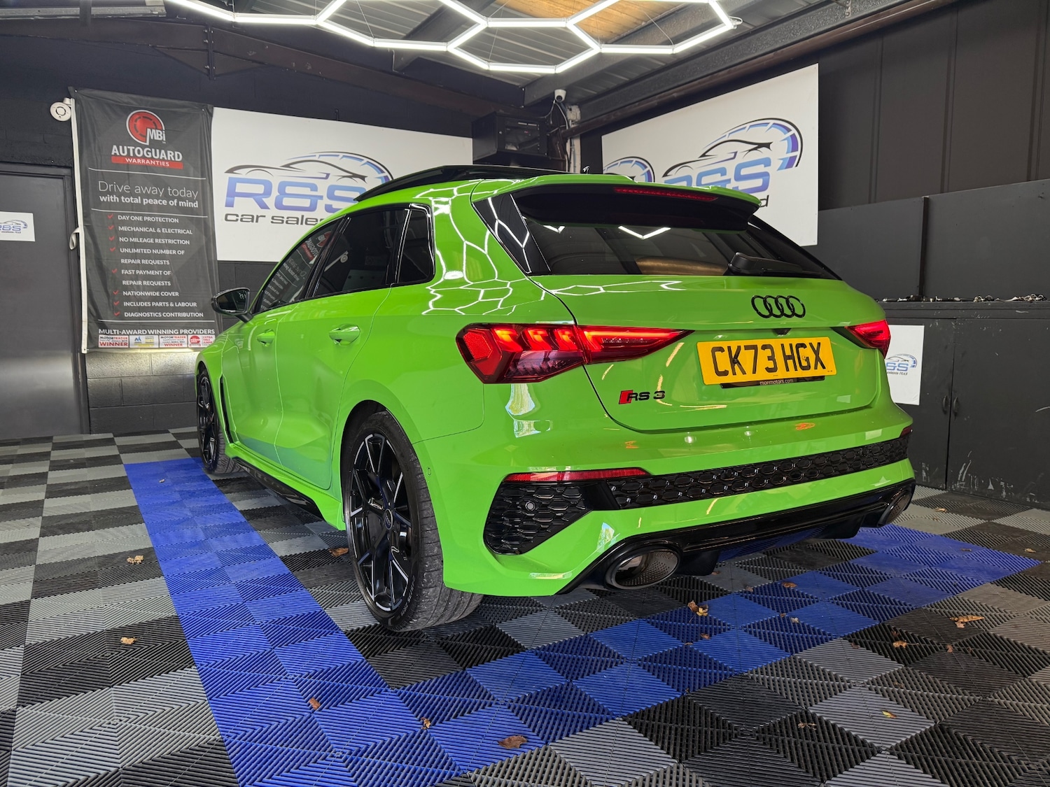 Used Audi RS3 2023 for sale - 76374513: Photo 12