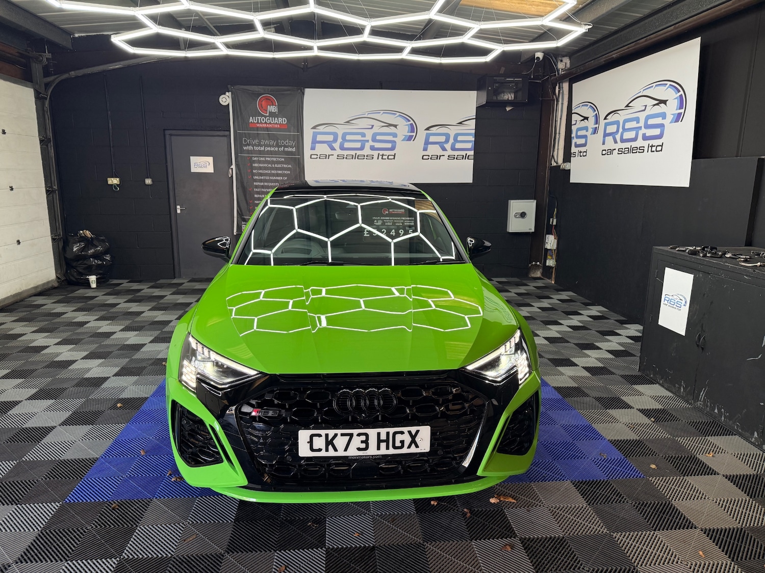 Used Audi RS3 2023 for sale - 76374513: Photo 4