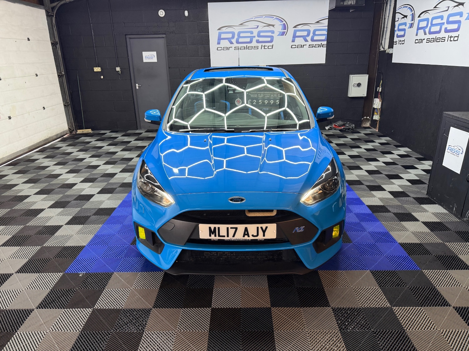 Used Ford Focus 2017 for sale - 76471404: Photo 5