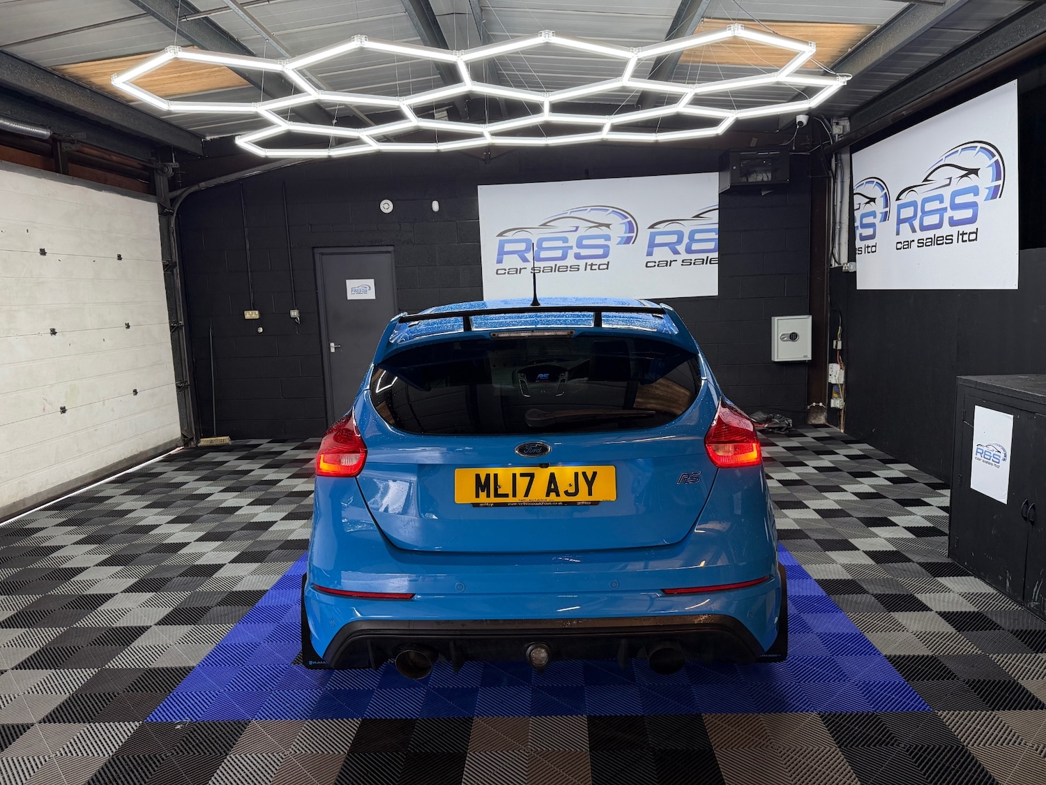 Used Ford Focus 2017 for sale - 76471404: Photo 9