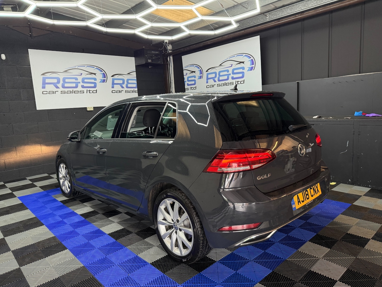 Used Volkswagen Golf 2018 for sale - 76415513: Photo 11