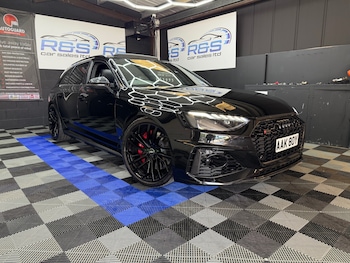 Audi - RS4