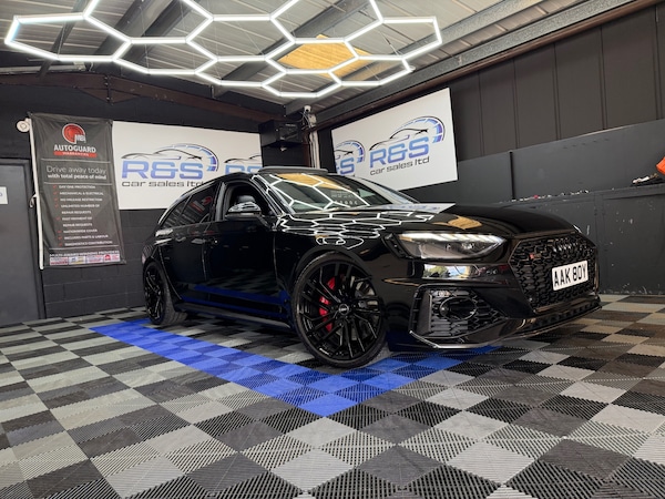 Used Audi RS4 2020 for sale - 76302603: Photo 2